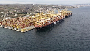 Grootste containerschip MSC Gülsün vertrokken van Turkse Asyaport  naar Barcelona