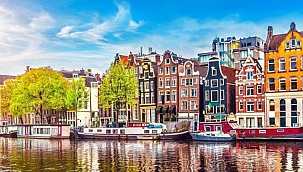 Prijzen koopwoningen ruim 4 procent lager in april