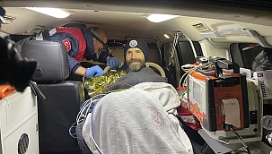 Amerikaanse onderzoeker na ruim een week gered uit Turkse grot