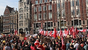 Steunprotest voor Ekrem İmamoğlu in Amsterdam
