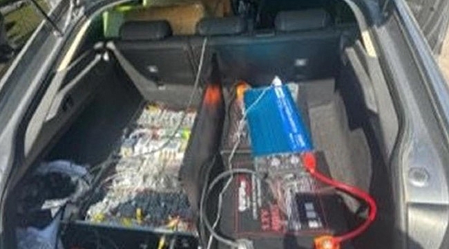 Spionagenetwerk Opgerold: Zeven Buitenlanders Betrapt met Mobiele Telefoonmast in Turkije