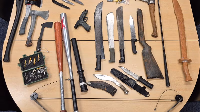 Wapens, drugs en explosieven aangetroffen in woning