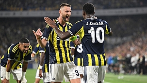 Fenerbahçe verslaat Feyenoord met 5-2 en plaatst zich voor de play-offs