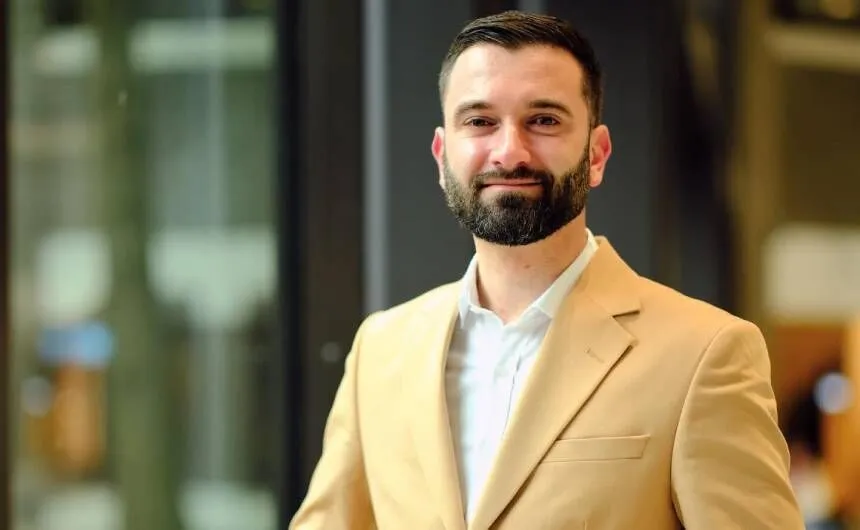 Van Baarle Keert Terug als Lijsttrekker van DENK