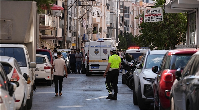 Gewapende Aanval op Politiebureau in İzmir: 2 Agenten Gedood, 1 Gewond