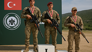 Wereldwijde Triomf van Turkse Scherpschutters