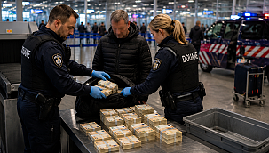 Douane onderschept €274.000 contant geld op Schiphol